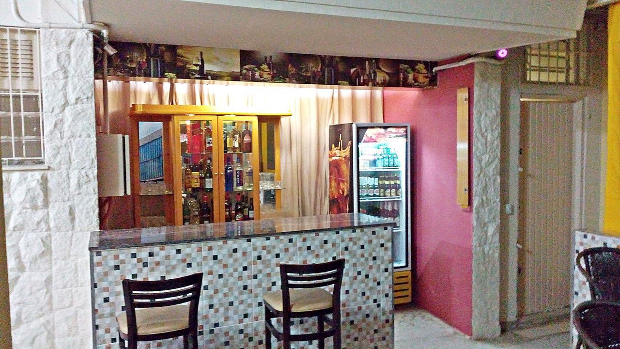 Yellow House Hostel Internacional Сан-Пауло Экстерьер фото