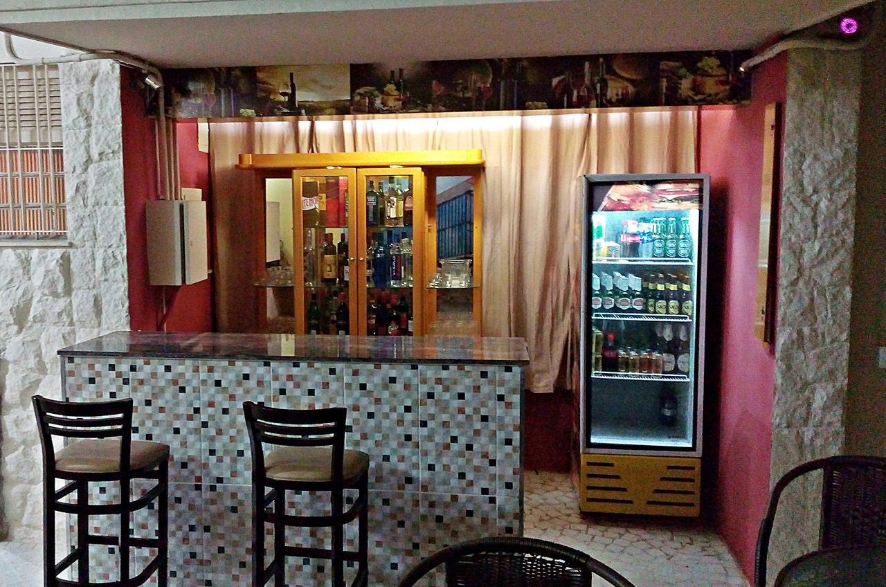 Yellow House Hostel Internacional Сан-Пауло Экстерьер фото